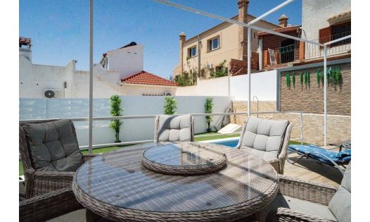 Resale - Luxury Villas -
San Miguel de Salinas - Urbanización Blue Lagoon - San Miguel de Salinas