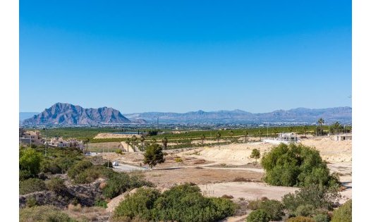 Resale - Luxury Villas -
Algorfa - Club de Golf La Finca - Algorfa