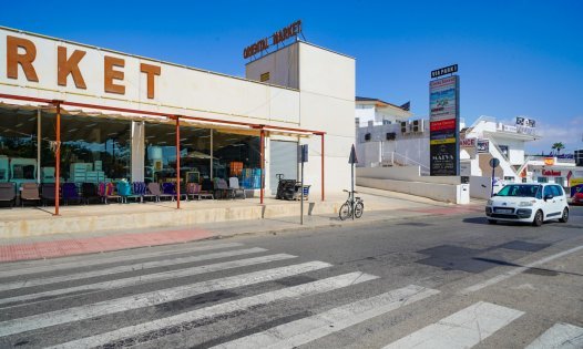 Återförsäljning - Garage -
Orihuela Costa - La Zenia