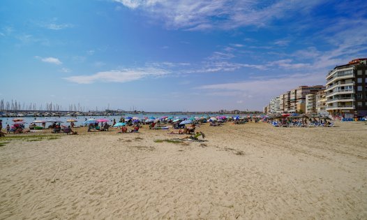 Herverkoop - Rijtjeshuizen -
Torrevieja - El Acequión - Torrevieja