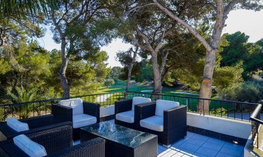 Resale - Villas -
Orihuela Costa - Villamartín