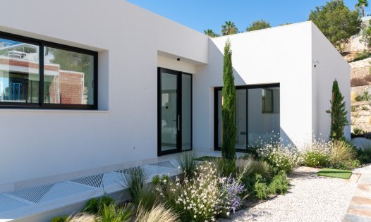 Resale - Luxury Villas -
Orihuela Costa - Dehesa de Campoamor