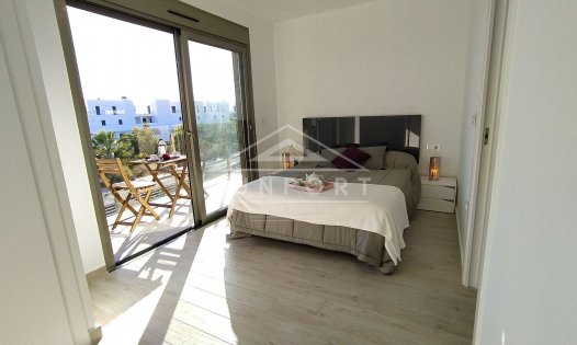 Revente - Villas -
Orihuela Costa - Villamartin