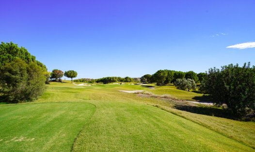 Herverkoop - Luxe villa's -
Orihuela Costa