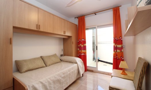 Segunda mano - Apartamentos -
Alcázares, Los - Los Alcázares