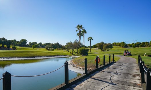 Återförsäljning - Lyxvillor -
Pilar de la Horadada - Lo Romero Golf