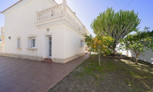Resale - Luxury Villas -
Orihuela Costa - Cabo Roig