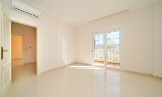 Resale - Luxury Villas -
Orihuela Costa - Cabo Roig