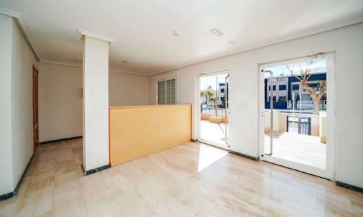 Resale - Apartments -
Pilar de la Horadada - Mil Palmeras