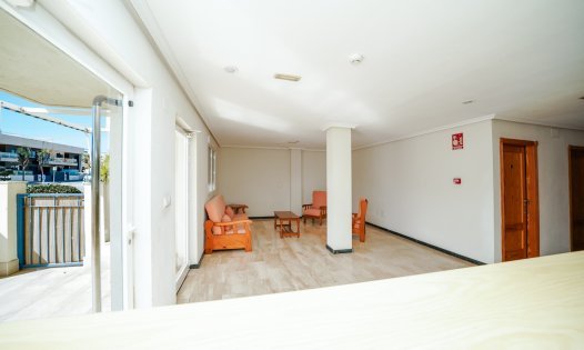 Resale - Apartments -
Pilar de la Horadada - Mil Palmeras