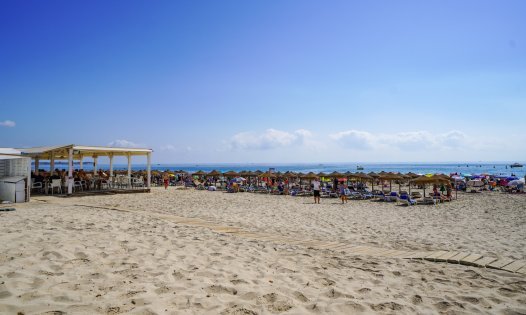 Resale - Apartments -
Pilar de la Horadada - Mil Palmeras