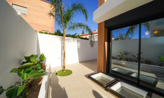 Resale - Villas -
Pilar de la Horadada - Torre de la Horadada