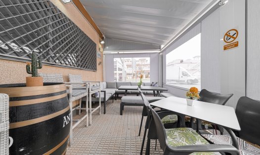 Herverkoop - Commerciële panden -
San Pedro del Pinatar