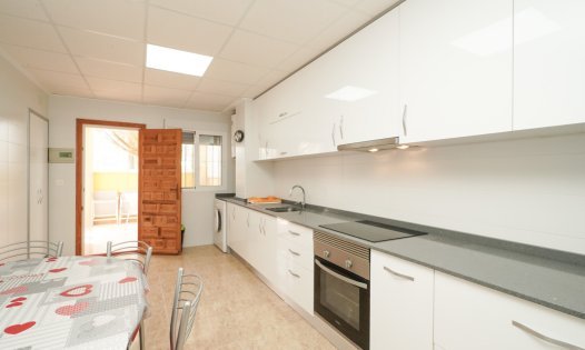 Resale - Villas -
Pilar de la Horadada - Torre de la Horadada