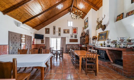 Resale - Commercial premises -
Murcia - GEA Y TRUYOLS