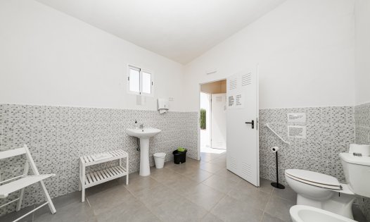 Resale - Commercial premises -
Murcia - GEA Y TRUYOLS