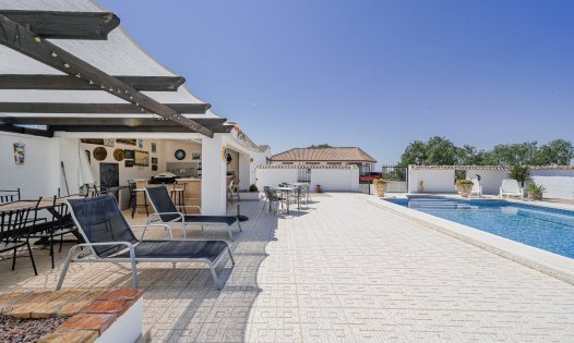 Resale - Commercial premises -
Murcia - GEA Y TRUYOLS