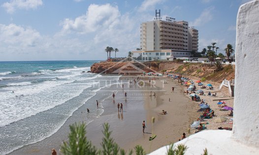 Resale - Villas -
Orihuela Costa - Playa Flamenca