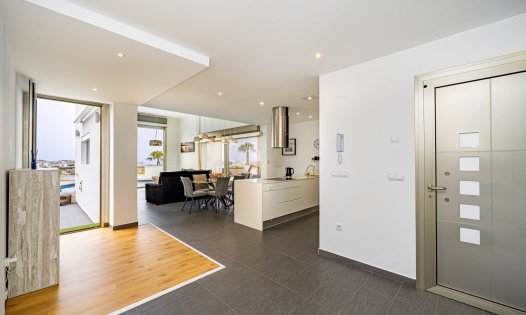 Resale - Villas -
Benijófar