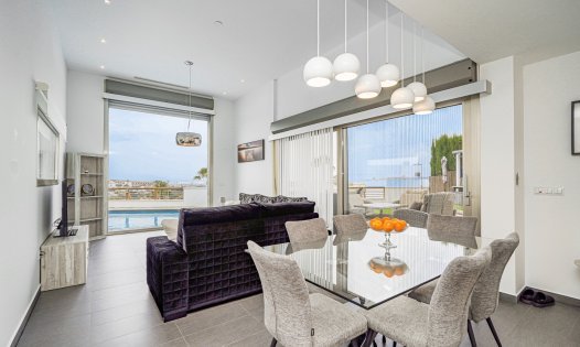 Resale - Villas -
Benijófar