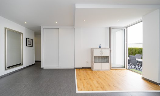 Resale - Villas -
Benijófar