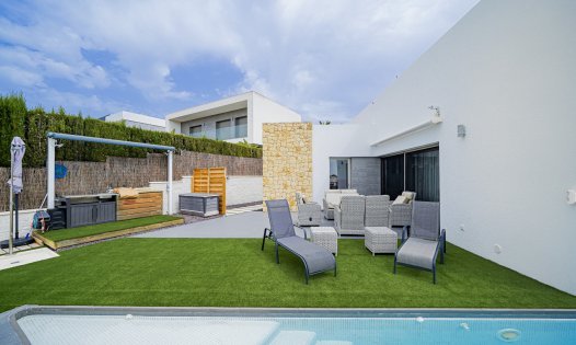 Resale - Villas -
Benijófar
