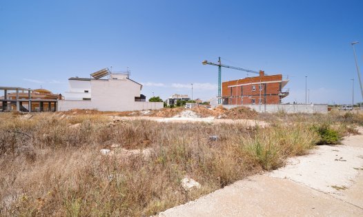 Resale - Plots -
Pilar de la Horadada