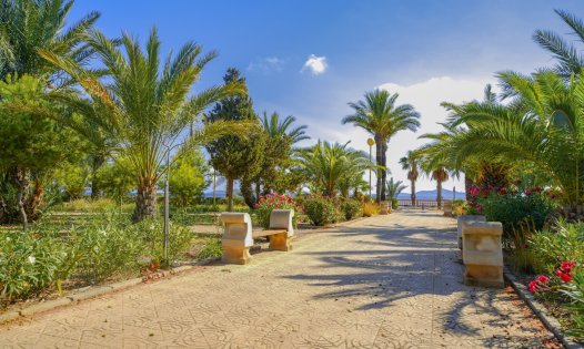 Resale - Terraced Houses -
Los Urrutias