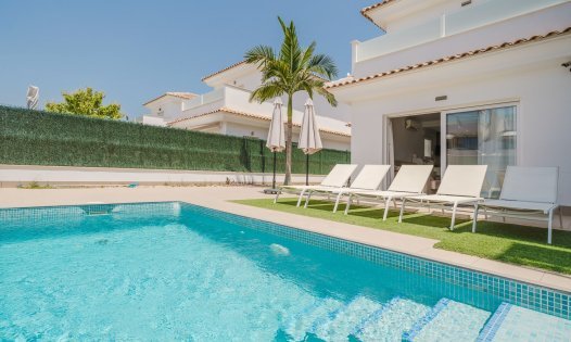 Långtidsuthyrning - Villor -
San Pedro del Pinatar - Lo Pag&aacute;n
