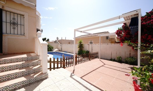 Återförsäljning - Villor -
Pilar de la Horadada - Pinar de Campoverde