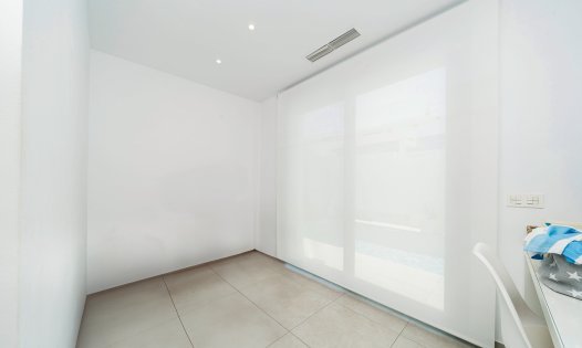 Herverkoop - Villa's -
Benijófar