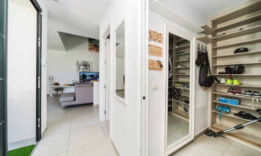 Herverkoop - Villa's -
Benijófar