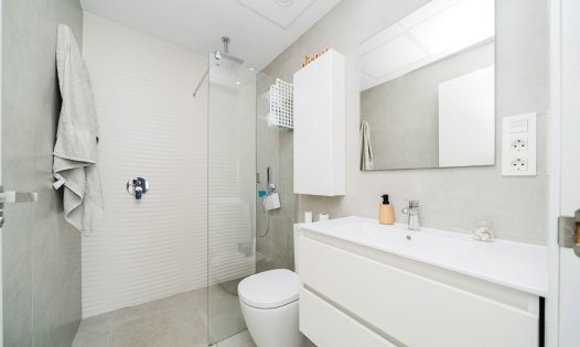 Herverkoop - Villa's -
Benijófar