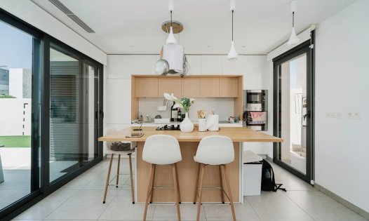 Herverkoop - Villa's -
Benijófar