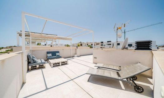 Herverkoop - Villa's -
Benijófar