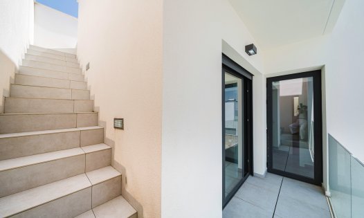 Herverkoop - Villa's -
Benijófar