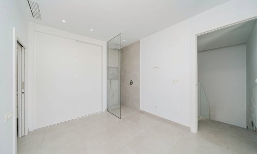 Herverkoop - Villa's -
Benijófar