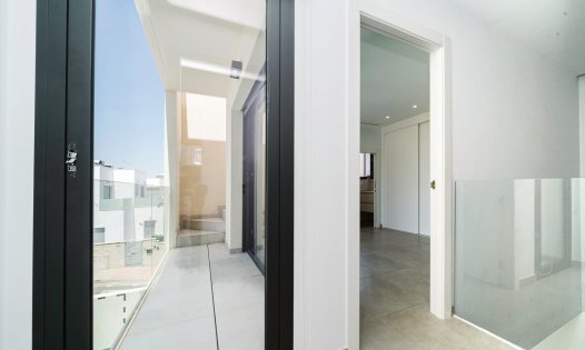 Herverkoop - Villa's -
Benijófar