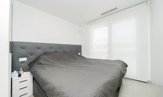 Herverkoop - Villa's -
Benijófar