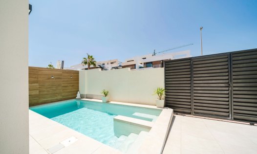 Herverkoop - Villa's -
Benijófar