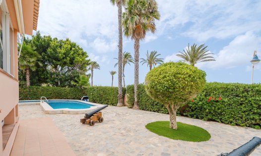 Segunda mano - Villas -
La Manga