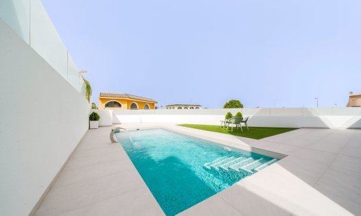 Återförsäljning - Villor -
Rojales