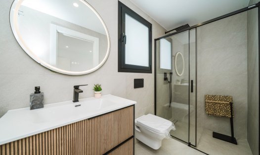 Återförsäljning - Villor -
Rojales