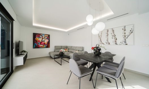 Återförsäljning - Villor -
Rojales