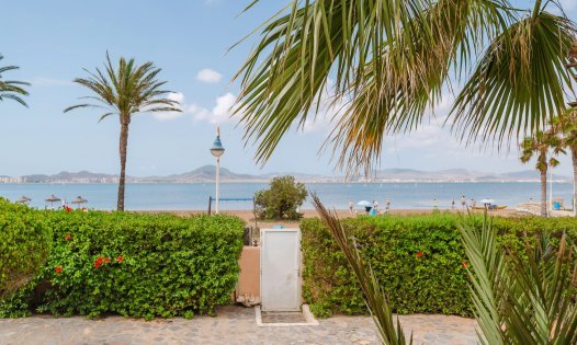 Segunda mano - Villas -
La Manga