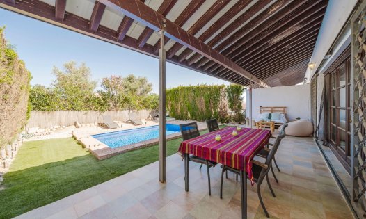 Wiederverkauf - Villen -
Sucina