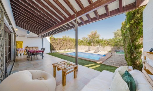 Wiederverkauf - Villen -
Sucina