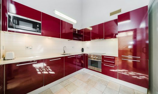 Wiederverkauf - Villen -
Sucina