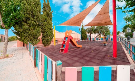 Wiederverkauf - Villen -
Sucina