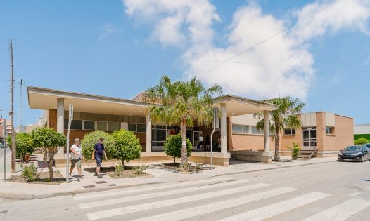 Resale - Bungalows -
Pilar de la Horadada